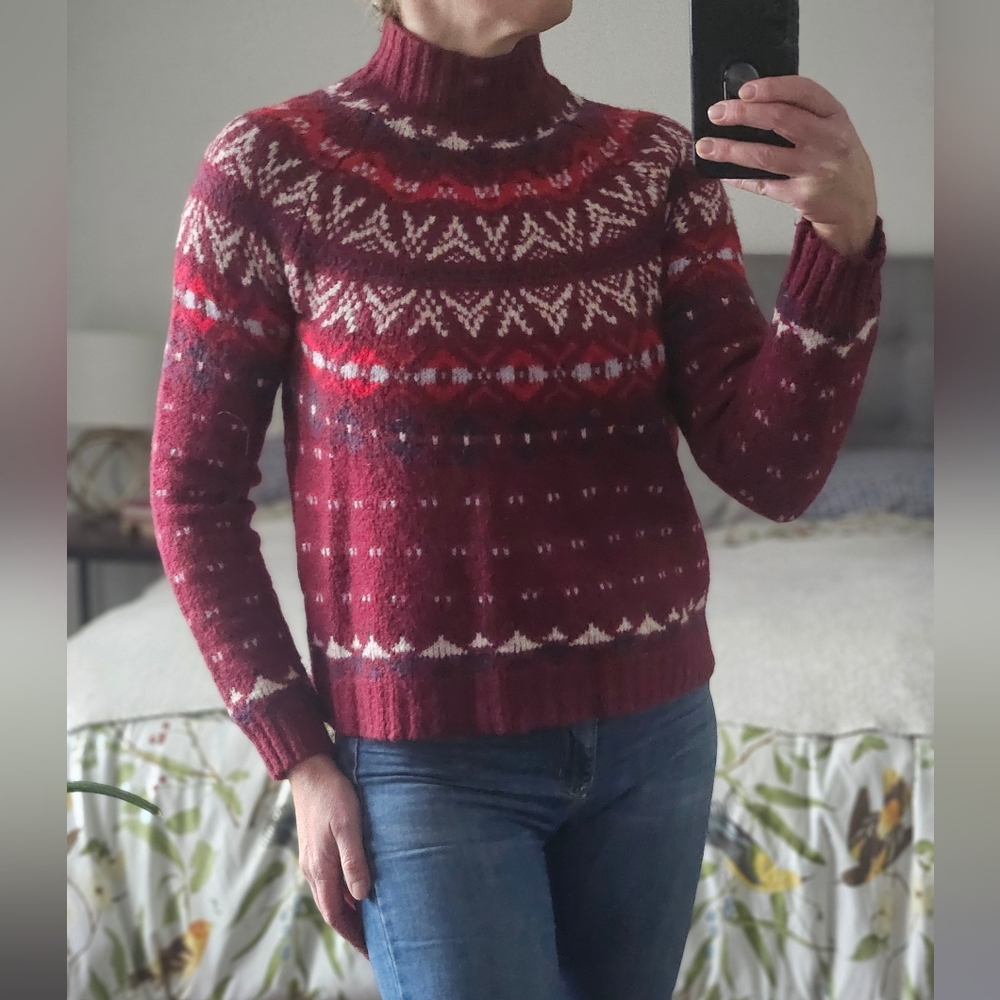 American Eagle Sweater, Size M